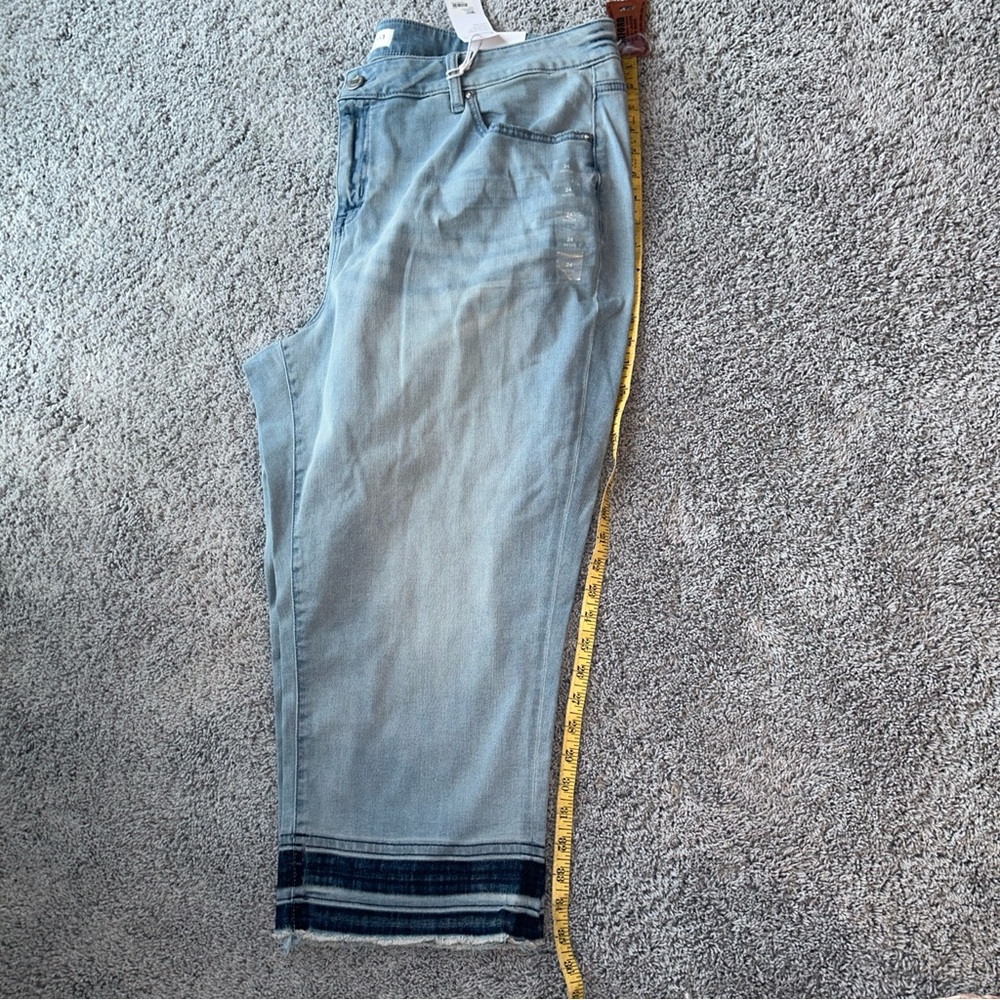 NWT Lane Bryant 24P cropped jeans (distressed)